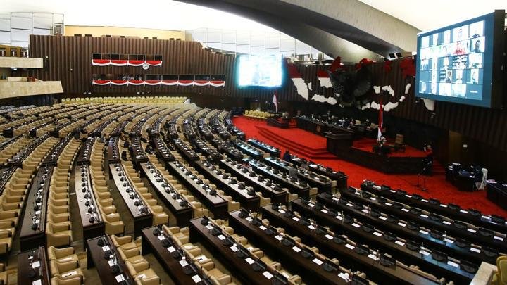 Dua Penggugat Bawa Aturan PAW Anggota DPR ke Mahkamah Konstitusi